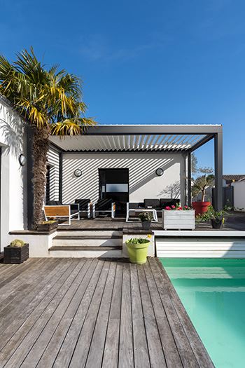 Bioclimatic Pergola